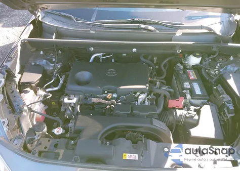 2021 Toyota Rav4 Xle z USA, uszkodzony, nr VIN 2T3P1RFV2MC167627